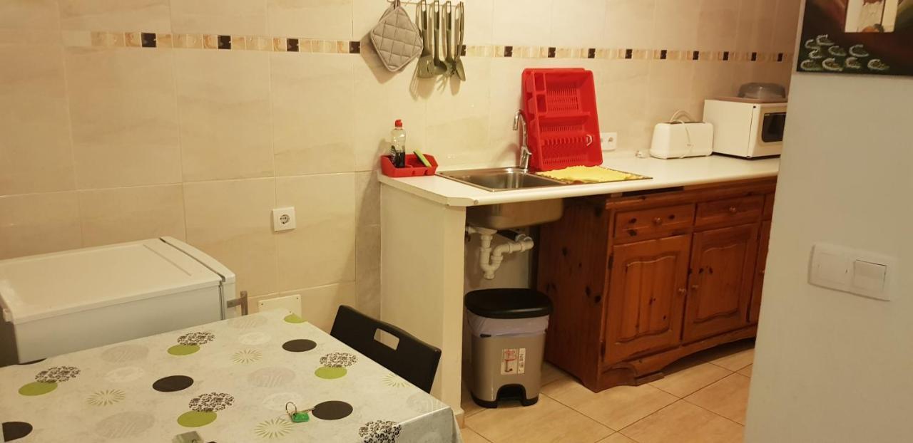 A Ensuite Apartment Con Zona De Patio Arrecife  Bagian luar foto